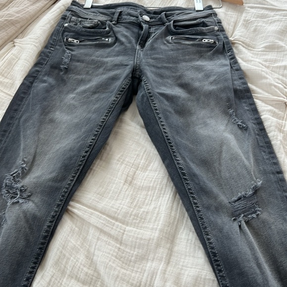 Zara Slim Fit Ripped Jeans Moto Style with zipper Size 4 / 36 - Picture 6 of 10
